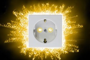 Proteger su hogar de los peligros eléctricos